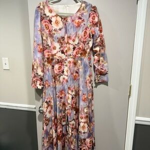 Floral Long Sleeve Maxi Dress in Lavender and Pink